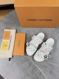 Picture of Louis Vuitton Slippers _SKULVsz35-45GDT0204358